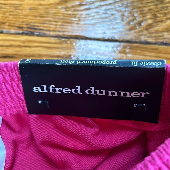 Alfred Dunner Classic Fit pull on pants. New with tags. Pink, size Small. - Picture 5 of 12